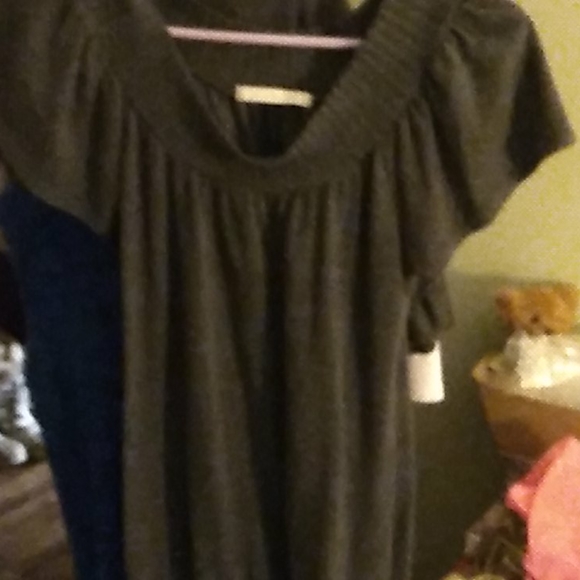 Shirt - Picture 2 of 3